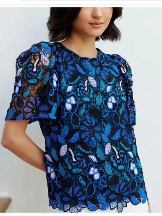 Abbey Glass Tops - Abbey Glass Small S Marty top blue black floral lace